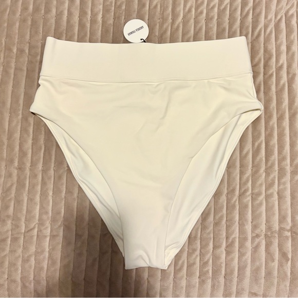 Andrea Iyamah Kuwa Cream Bikini - Picture 6 of 7